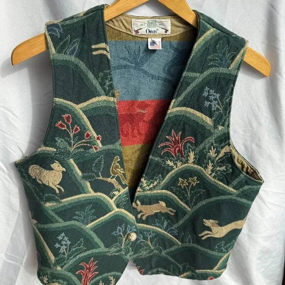 Orvis Tapestry Vest Size S Made in USA Hunting Dogs Woodland Scene Cottagecore - Picture 1 of 3